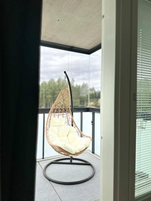Huoneisto Juna Aseman Vieressae Apartamento Vantaa Exterior foto