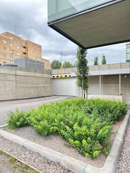 Huoneisto Juna Aseman Vieressae Apartamento Vantaa Exterior foto